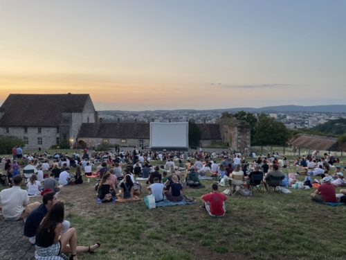 Cinéma en plein air – Préparez le popcorn